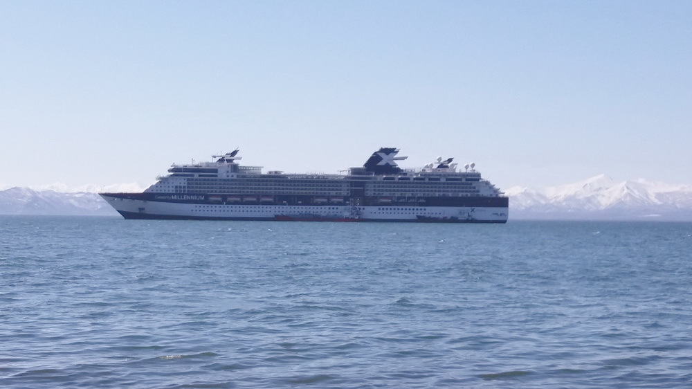 Круизный лайнер «Celebrity Millennium» доставил на Камчатку более 2000 иностранных туристов